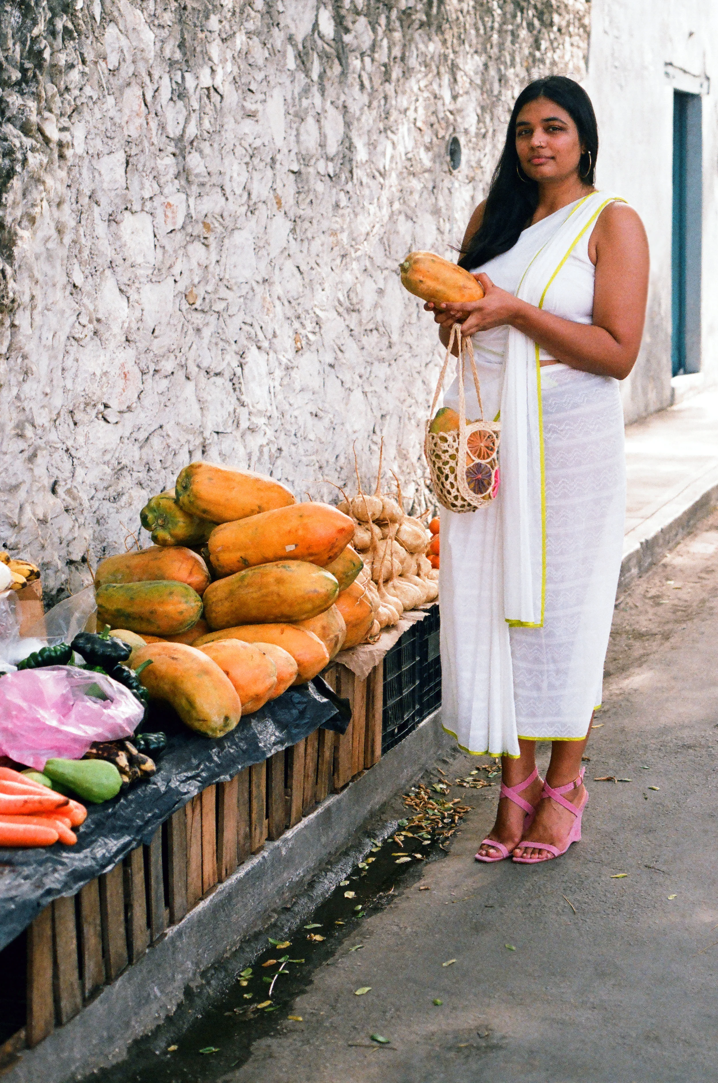 papaya shopping.jpg