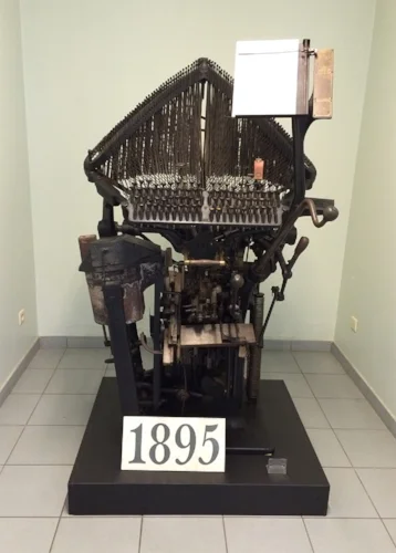 Typograph linecasting machine invented by John Raphael Rogers (US). The MIAT collection, Gent, Belgium