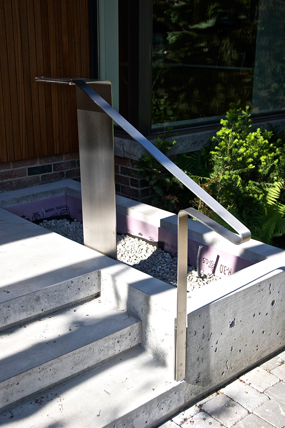 Stainless_Handrail.jpg