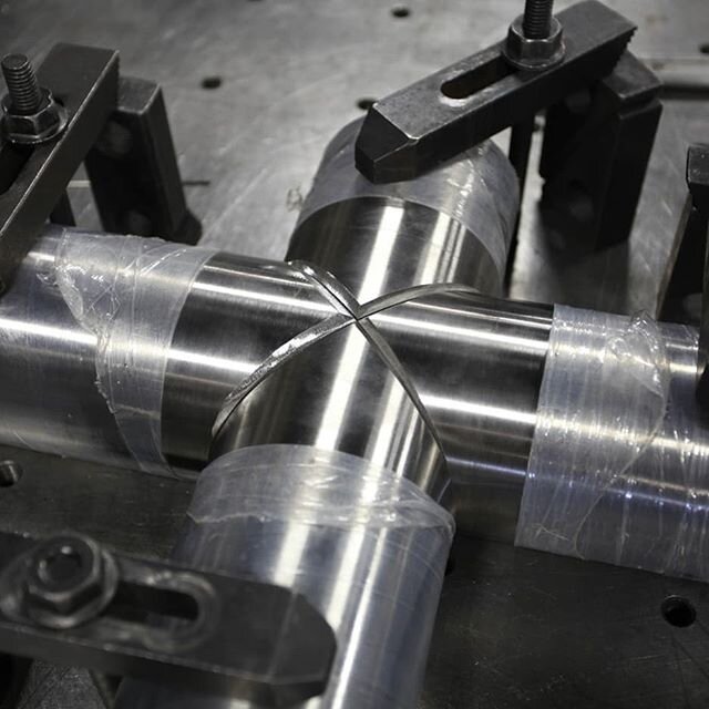 WIP fitting, welding and polishing of a tubular art installation #customfabrication  #stainlesssteel #feintools