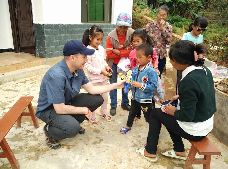  With kids in Yunnan during Concordia Int’l School Shanghai service trip 