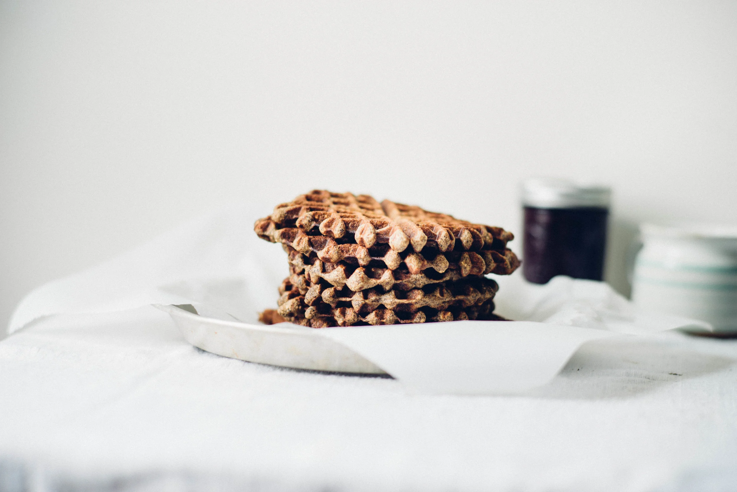 banana buckwheat waffles | dolly and oatmeal