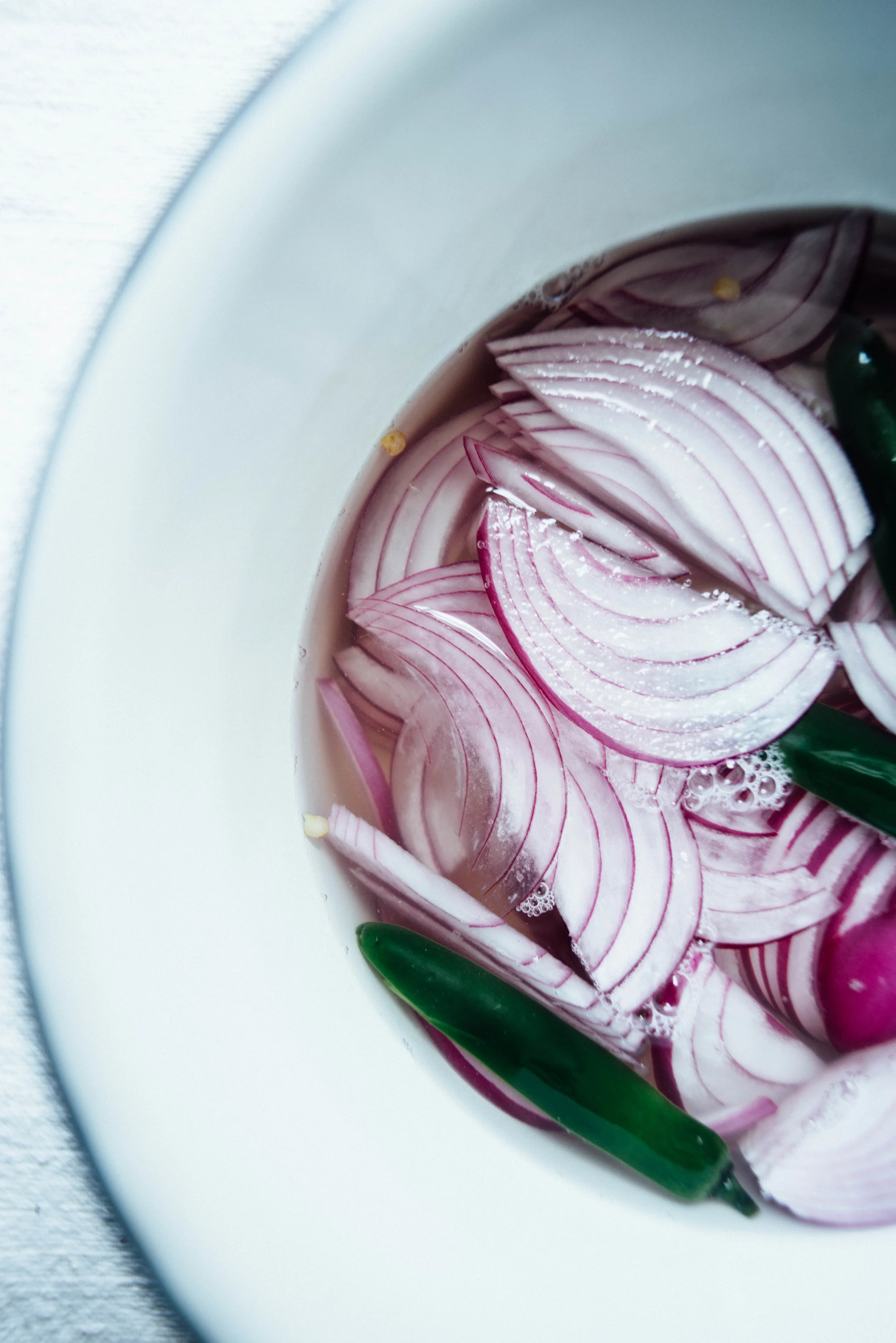 spicy pickled onions | dolly and oatmeal