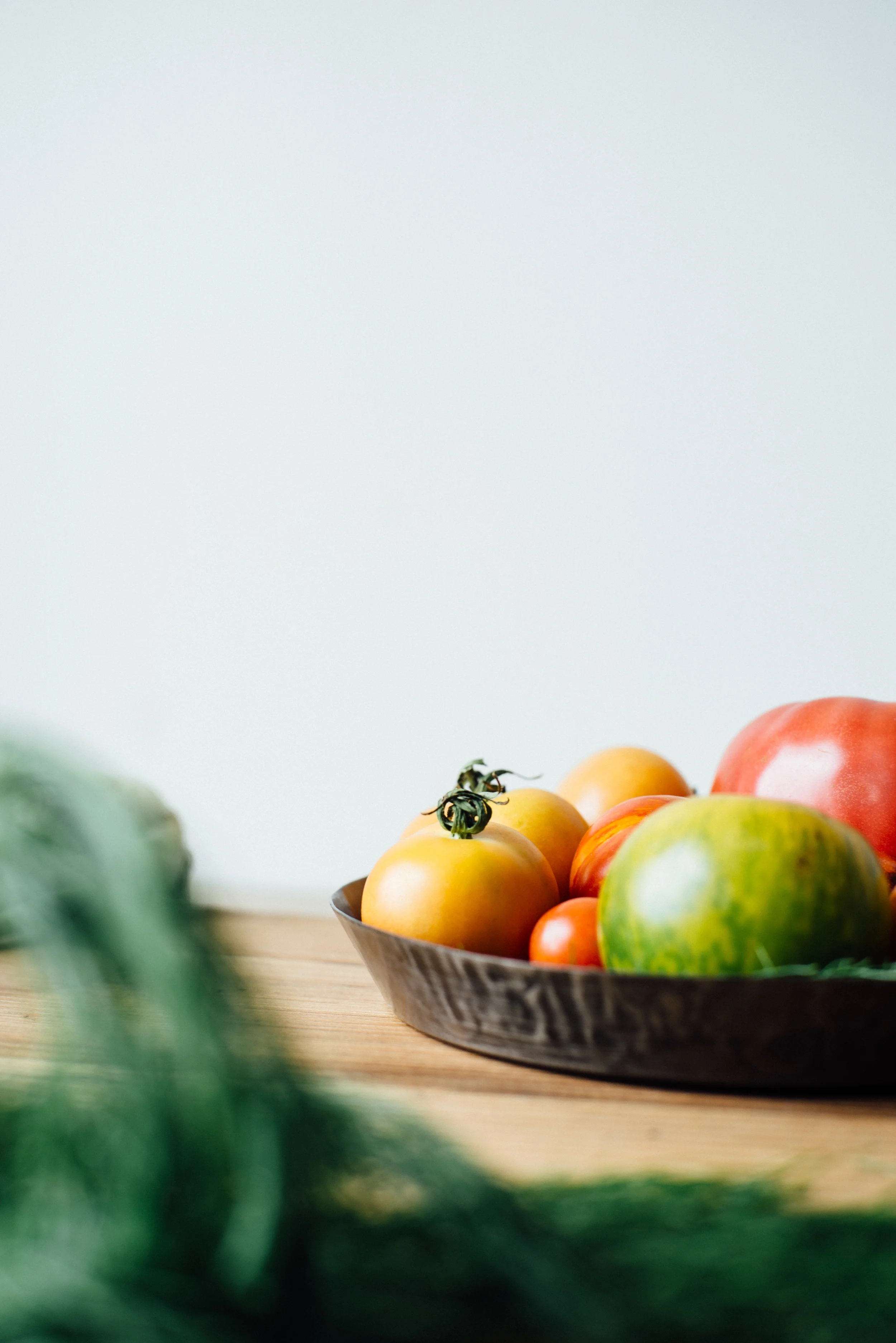 zucchini-basil chickpea waffles W/ tomato + shaved fennel salad | dolly and oatmeal