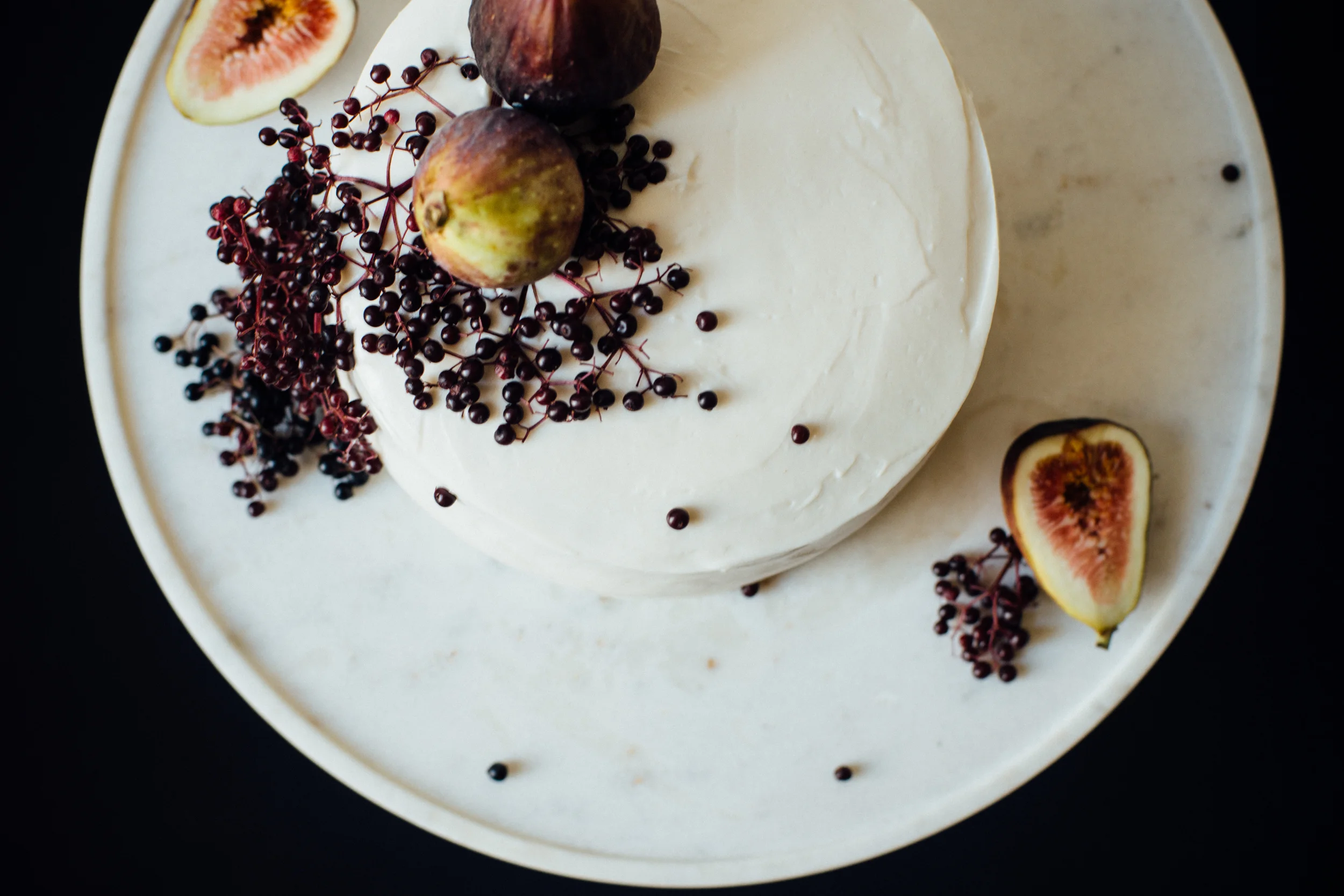 hazelnut layer cake w/ fig compote + (vegan) cream cheese frosting | dolly and oatmeal