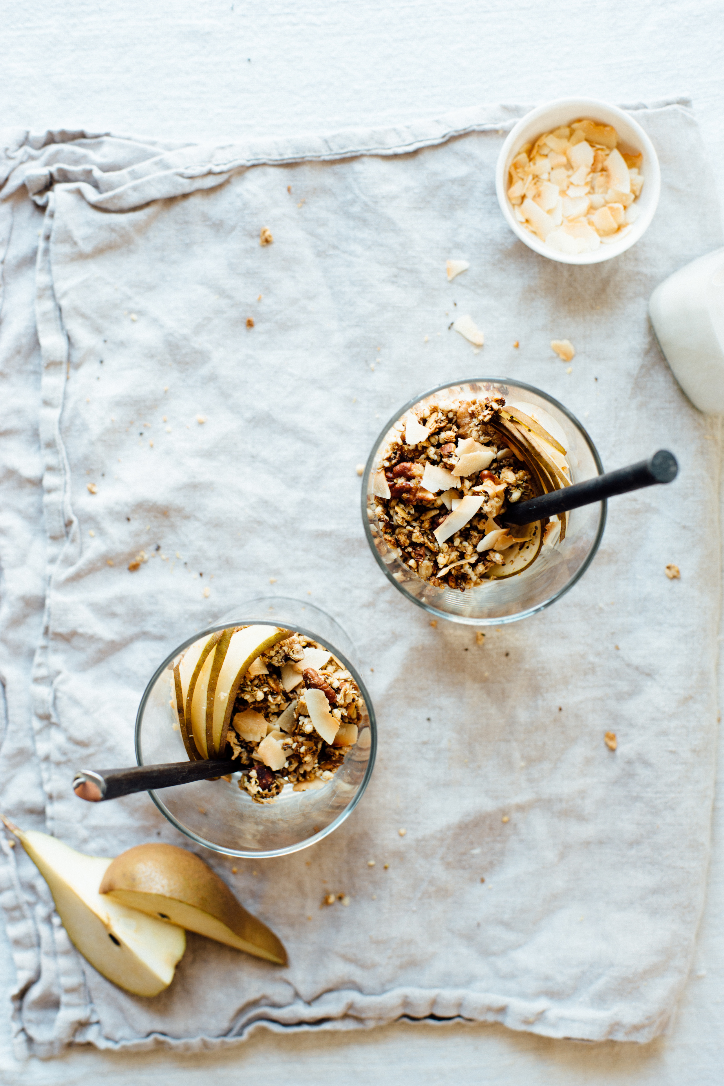 superfood granola + almond-macadamia milk | dolly and oatmeal