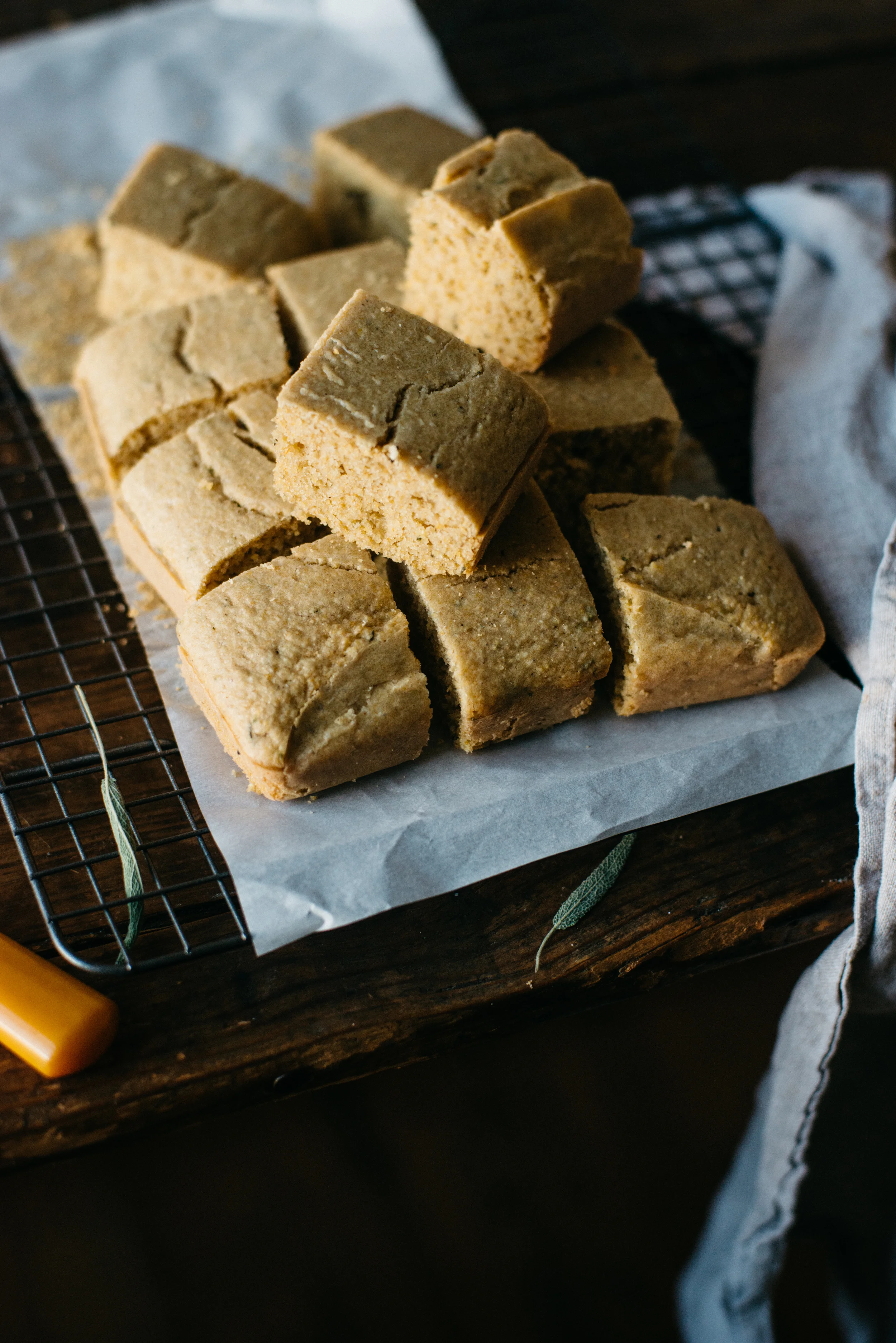 hearty herb, corn + oat bread | dolly and oatmeal