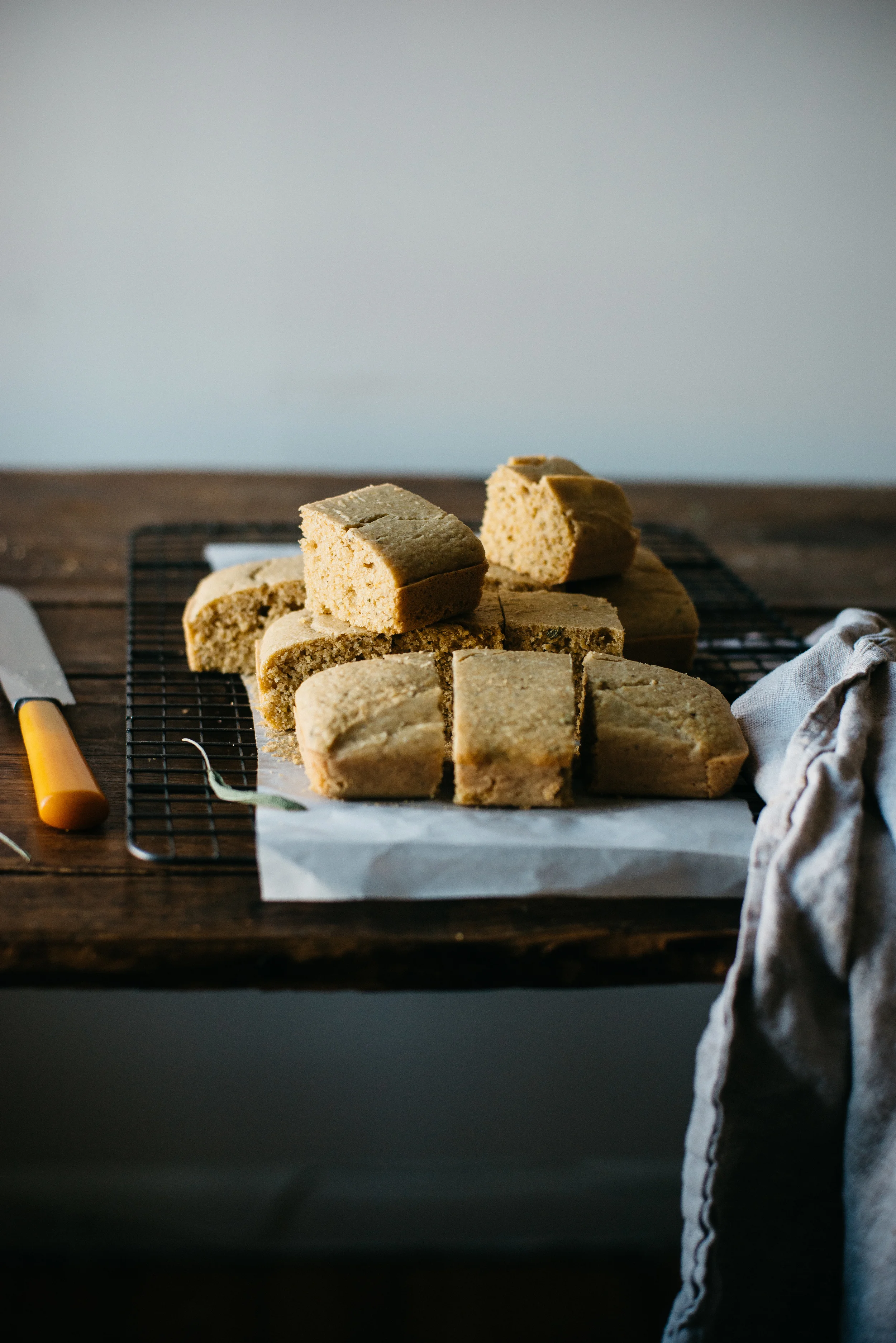 hearty herb, corn + oat bread | dolly and oatmeal