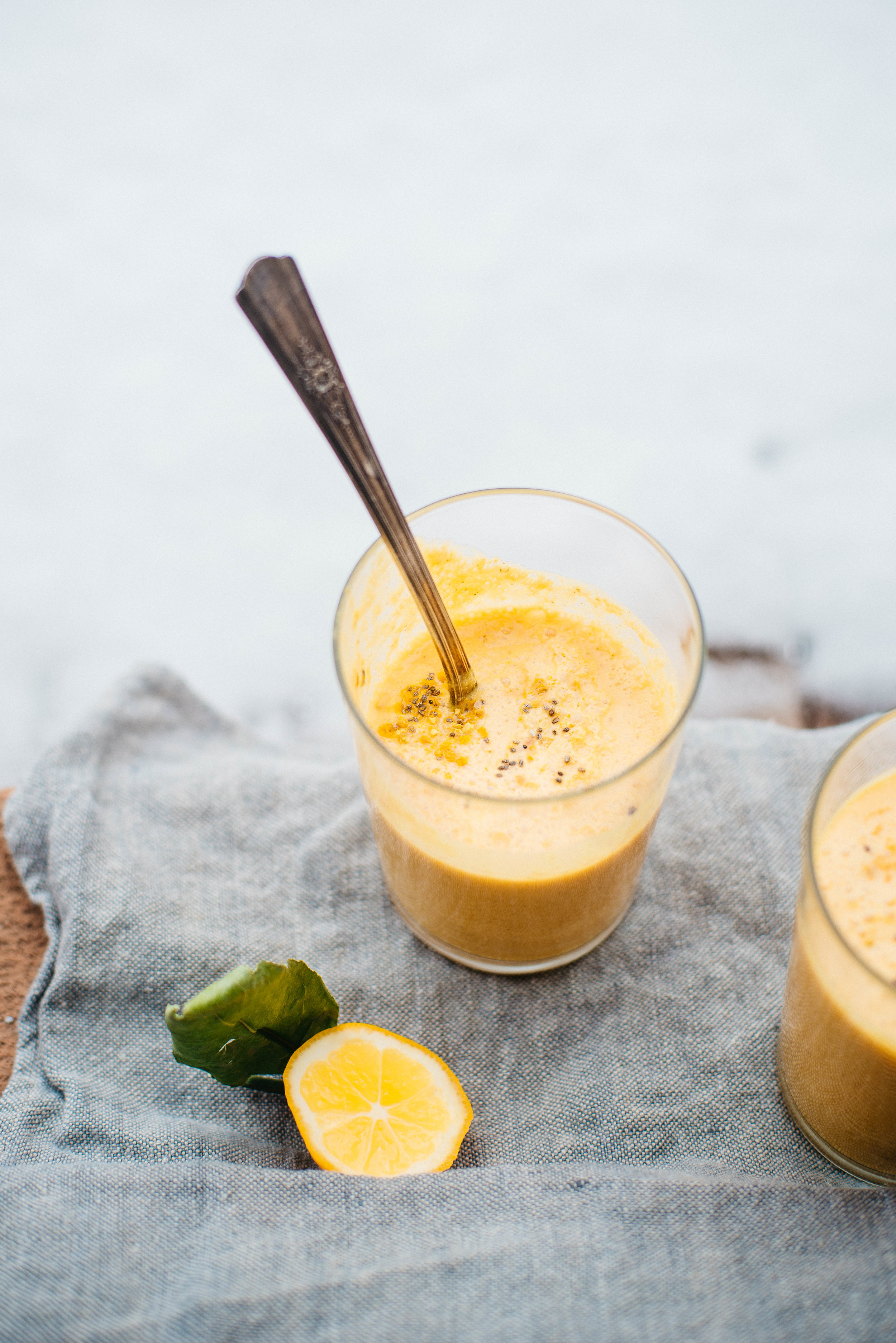 coconut citrus smoothie | dolly and oatmeal