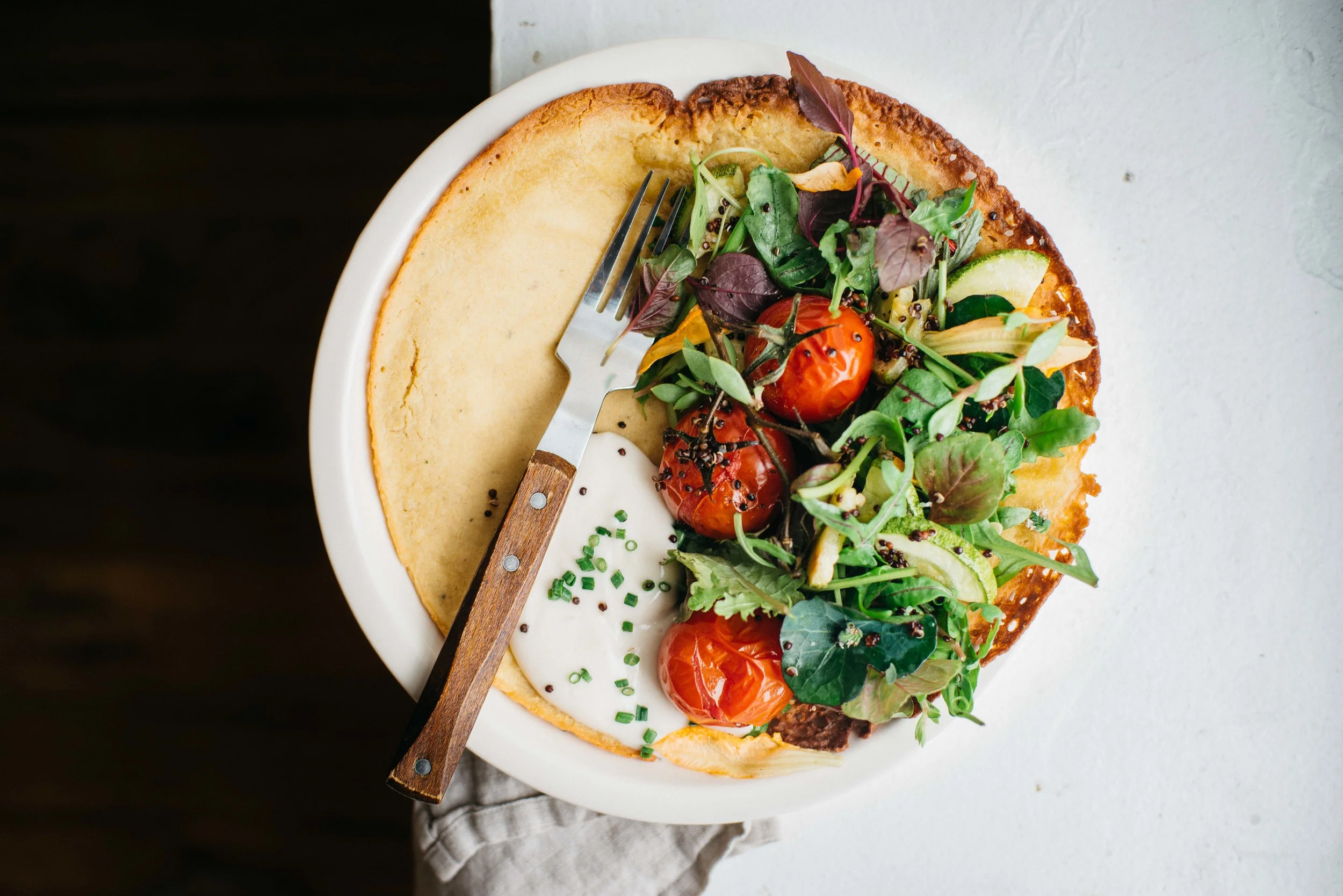 summer socca salad | dolly and oatmeal