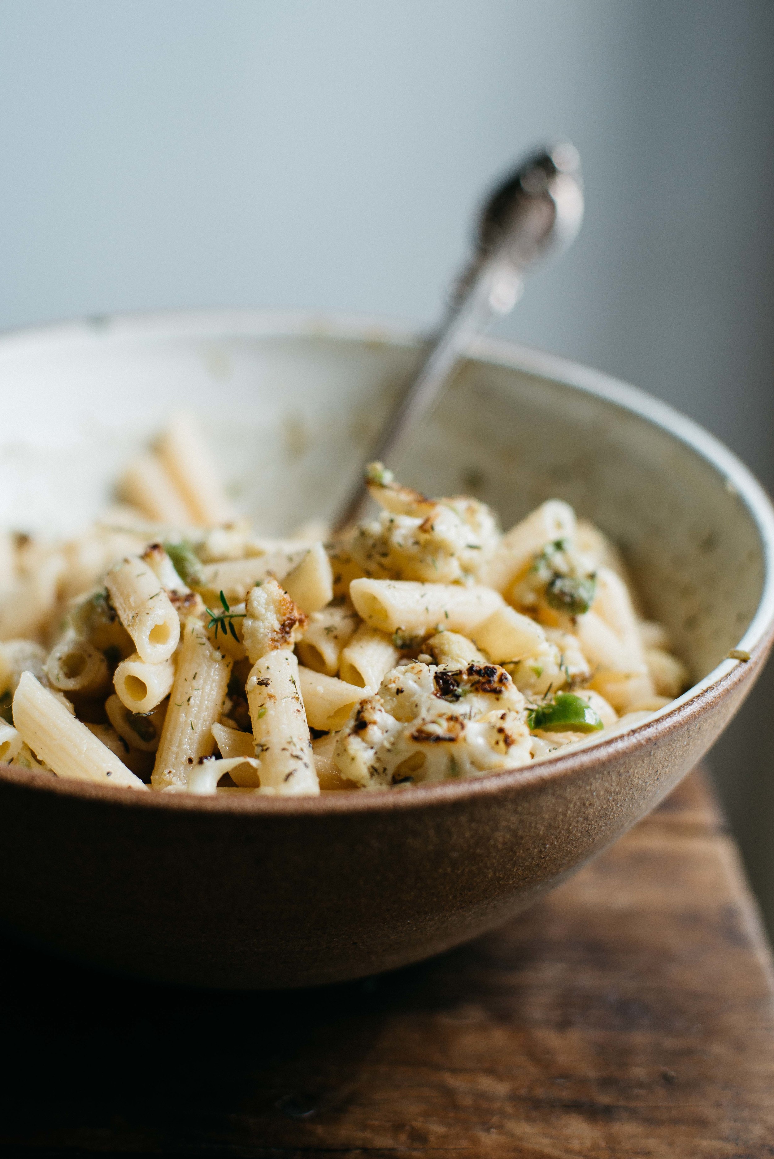 heidi's cauliflower pasta | dolly and oatmeal