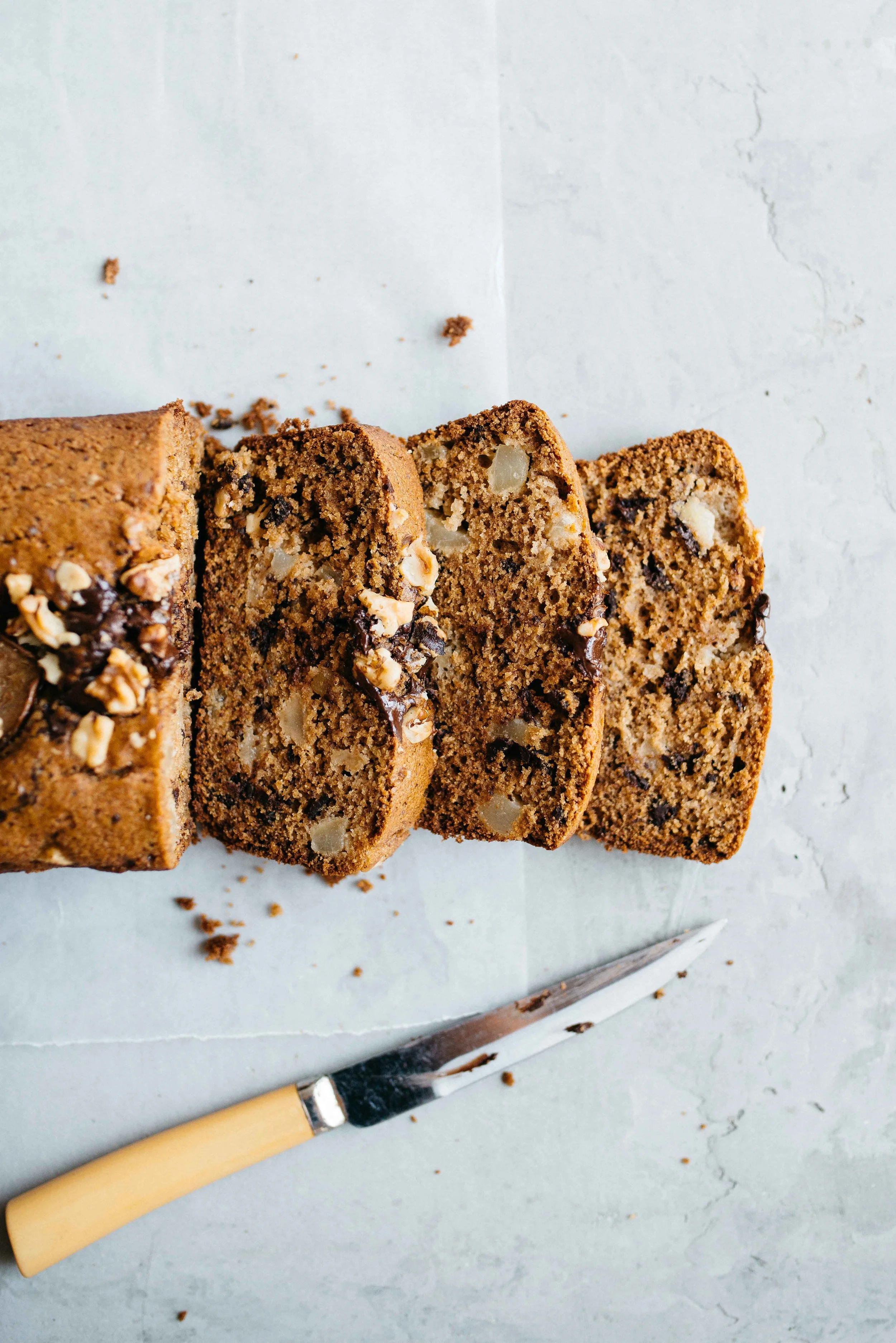 olive oil + dark chocolate chunk loaf w/ pears | dolly and oatmeal