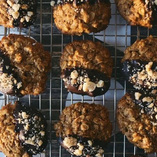 chocolate dipped oatmeal hazelnut cookies