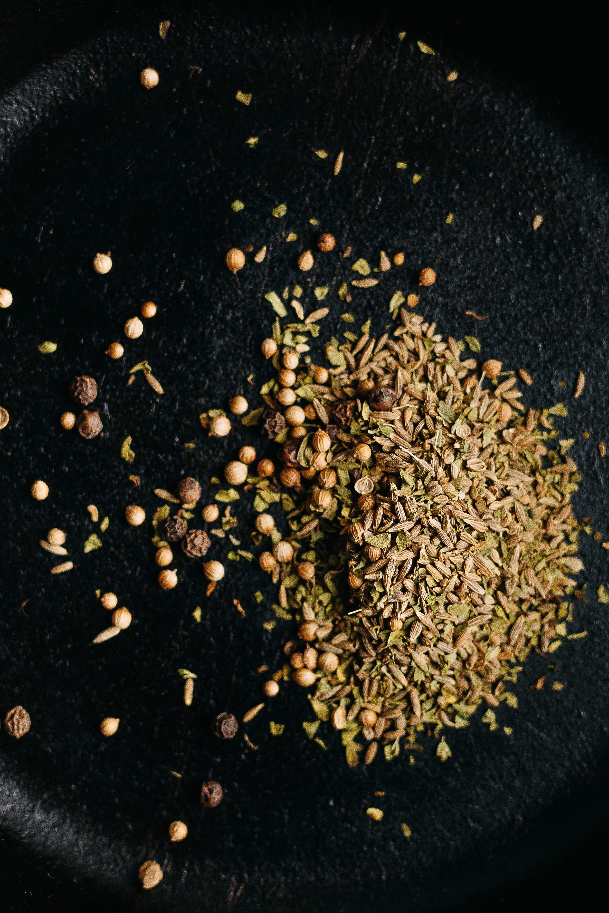 garlic-spiced market carrots w/ yogurt sauce | dolly and oatmeal