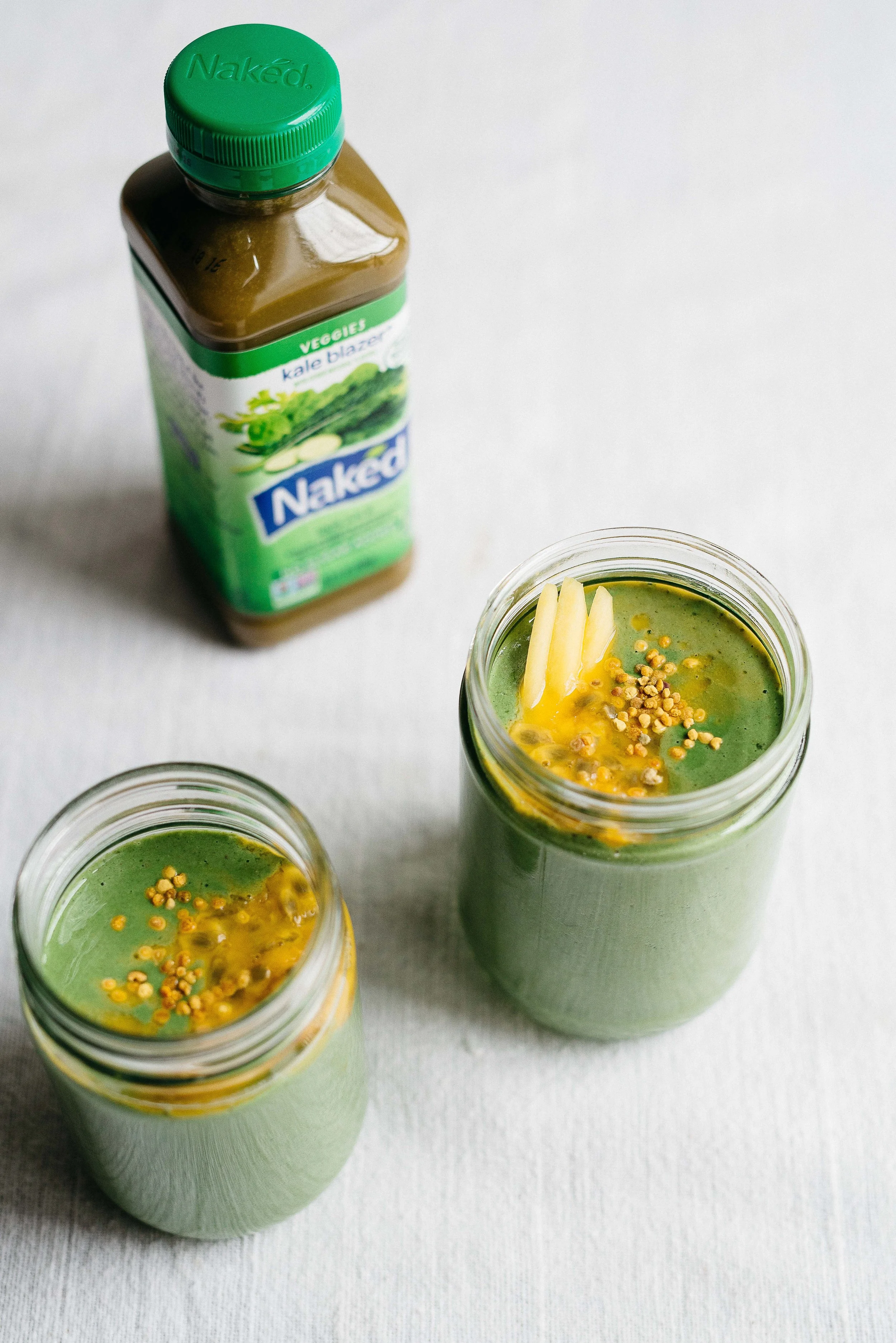 raw buckwheat green smoothie jars | dolly and oatmeal