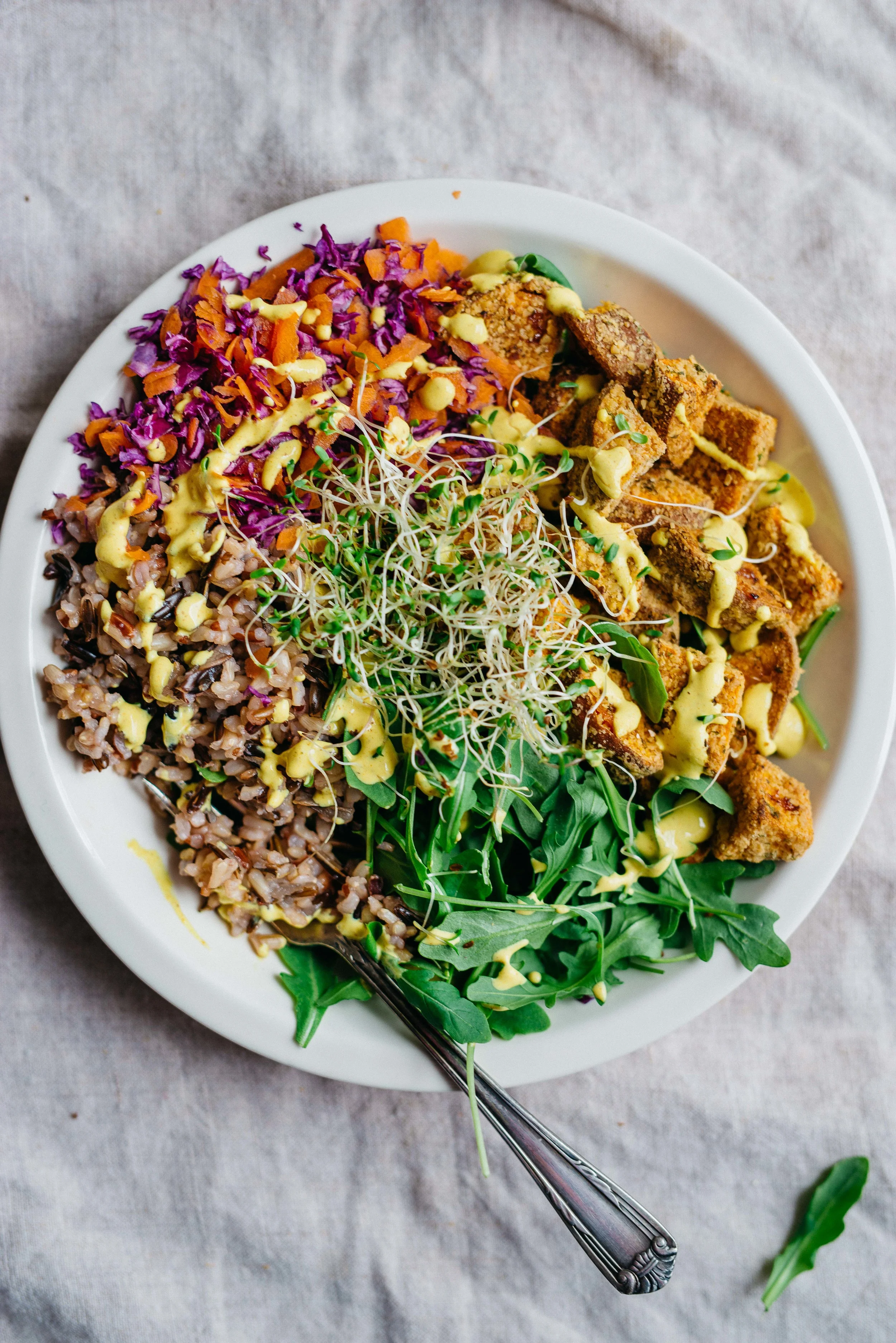 crunchy crusted sweet potato lunch bowl w/ golden dressing