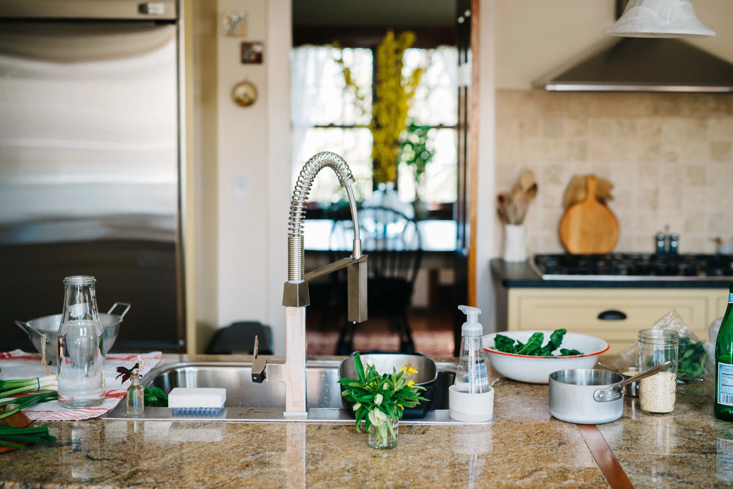 Chickpea & Avocado Tzatziki Salad | dolly and oatmeal