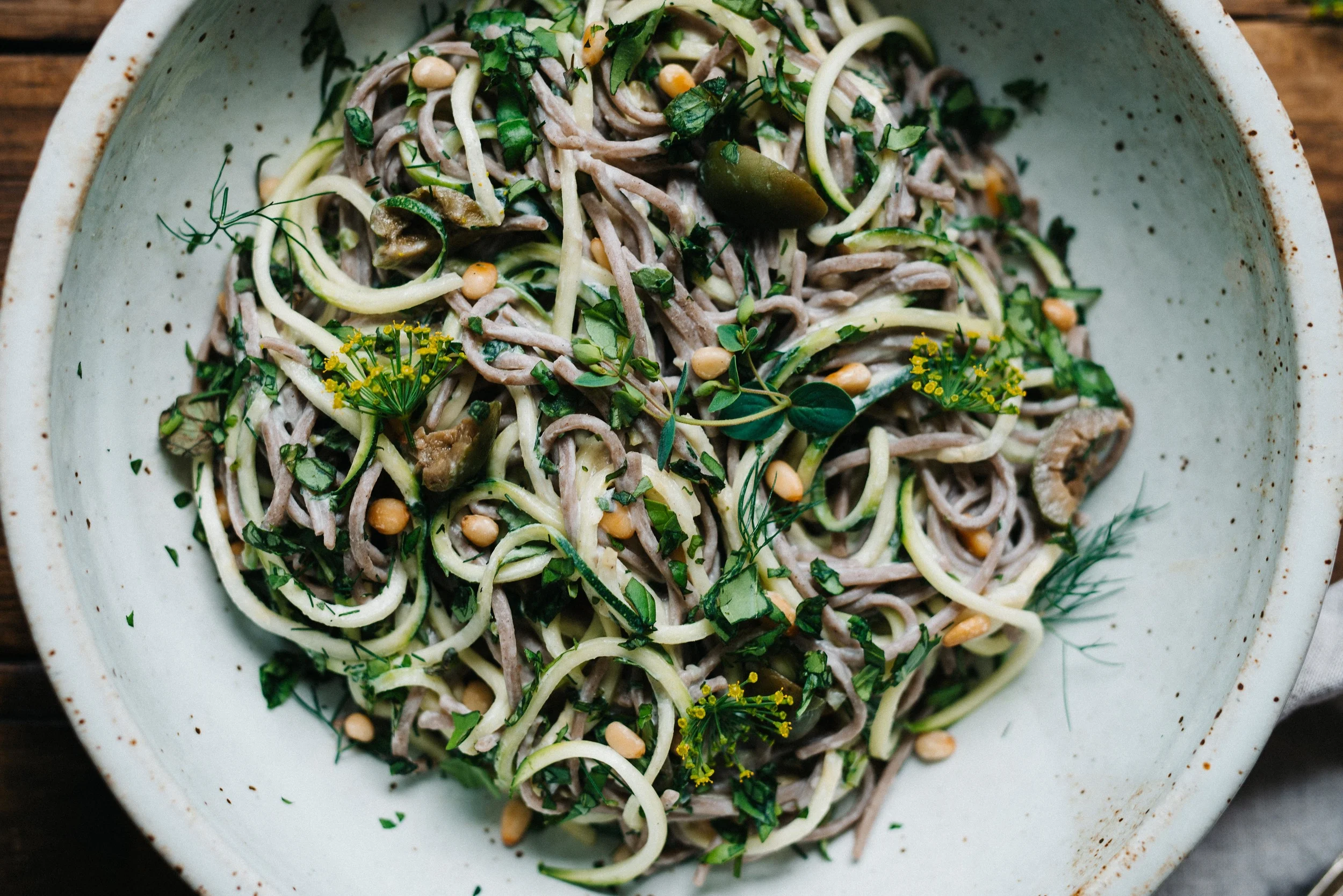 Green Soba Bowl w/ Olive & Sesame Yogurt Sauce | dolly and oatmeal #glutenfree #vegan