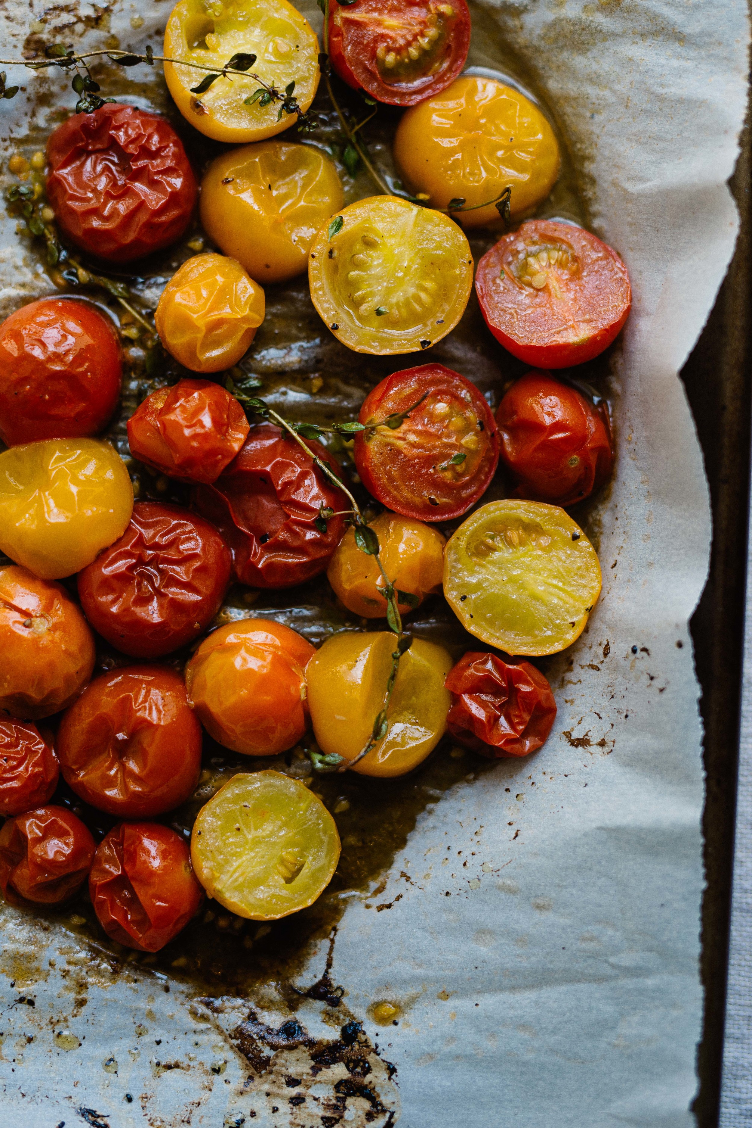 Grilled Summer Pizza w/ Garden Pesto & Caramelized Balsamic Shallots (GF) |  dolly and oatmeal