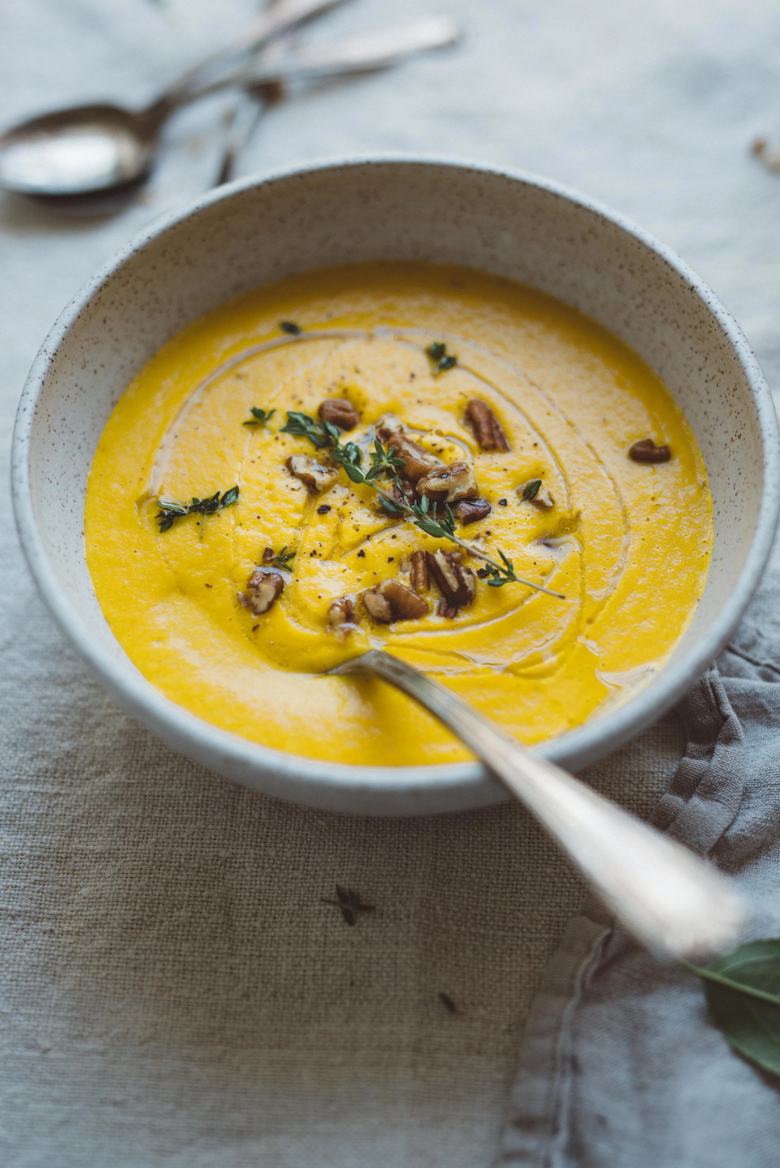 Turmeric Carrot Apple Soup | dolly and oatmeal