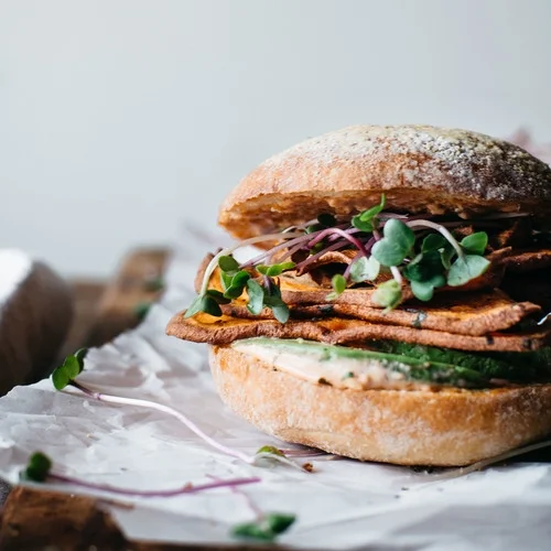 spicy sweet potato &amp; avocado sammie