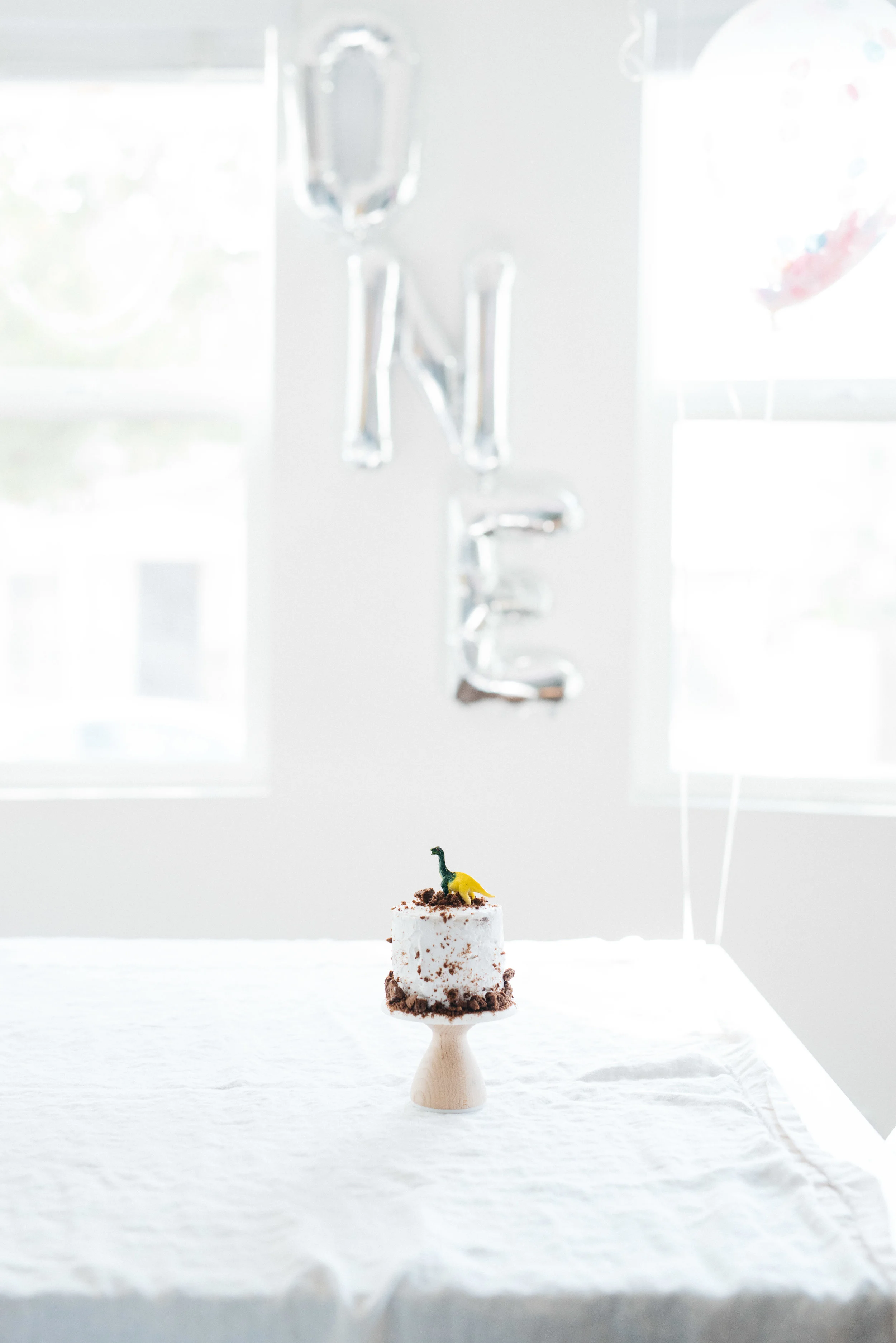 baby-friendly dinosaur "smash" cake | dolly and oatmeal