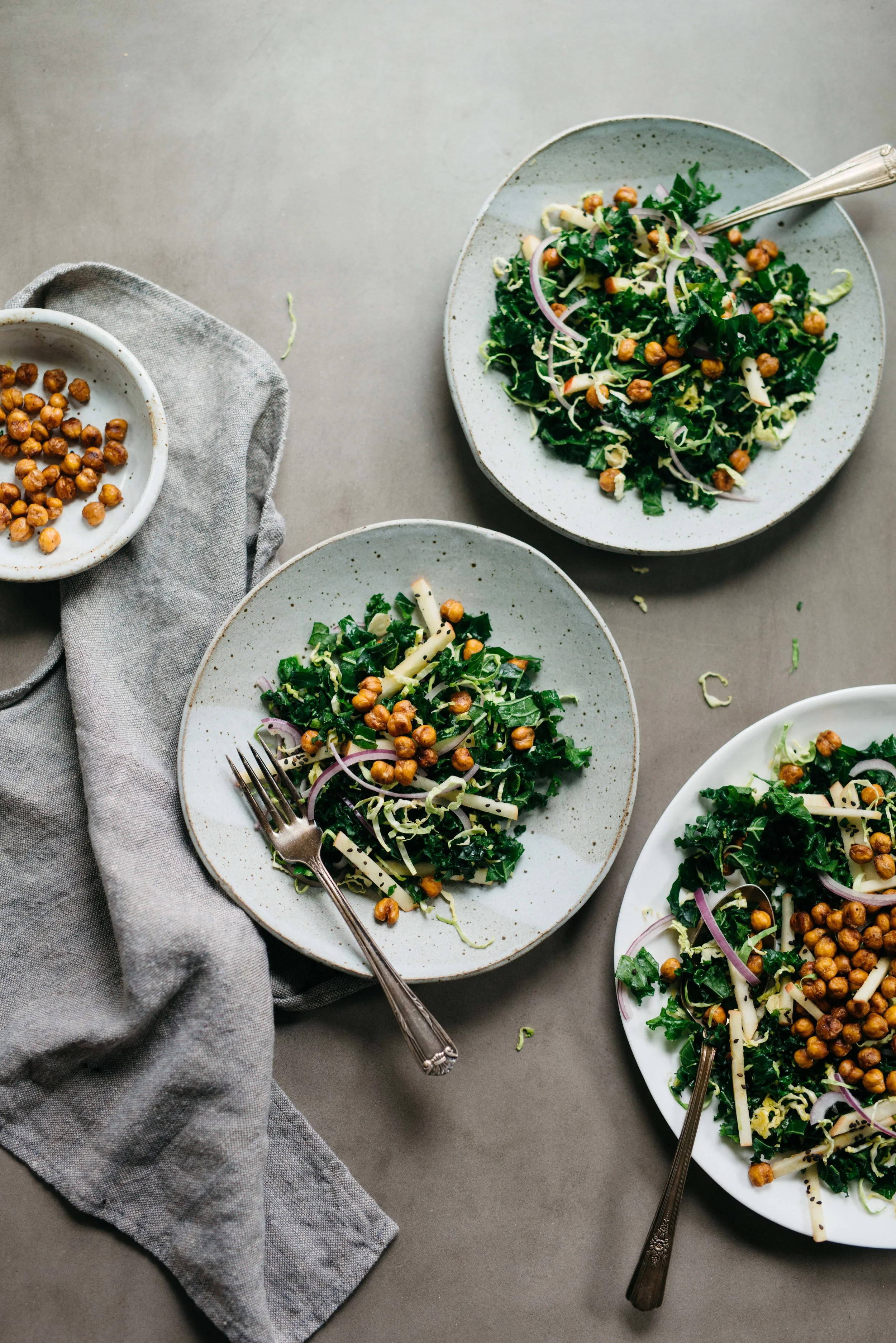 Garlicky Tamari Roasted Chickpea Salad | dolly and oatmeal