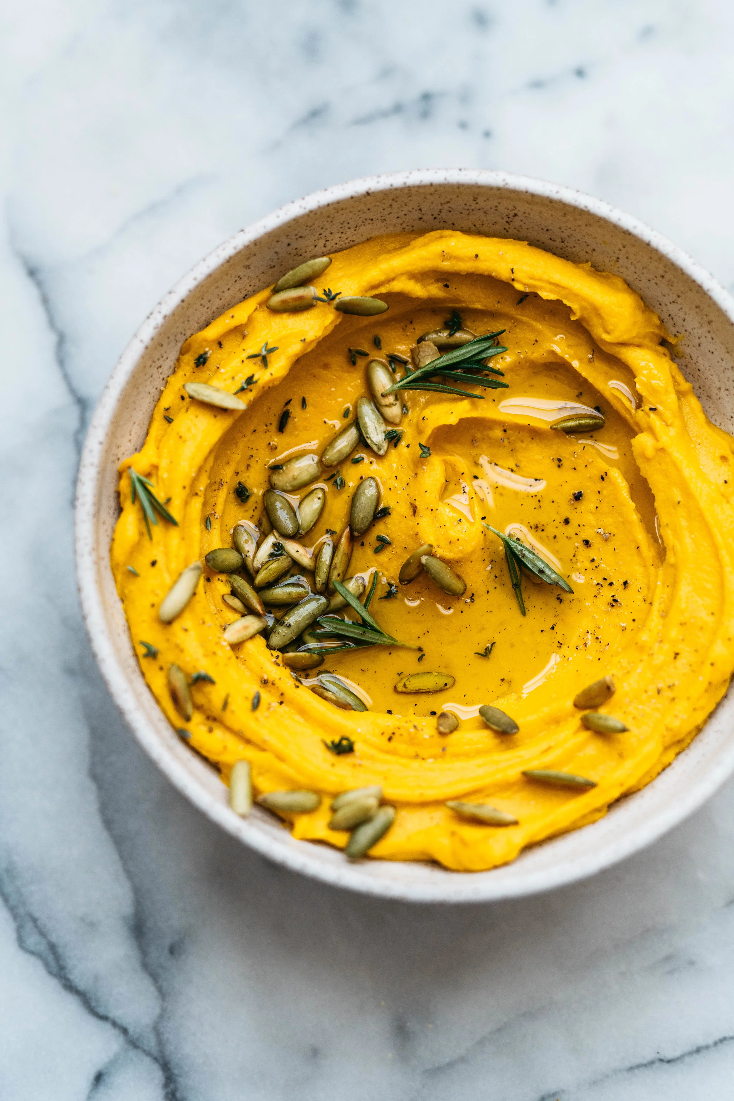 (BEAN-LESS) KABOCHA SQUASH HUMMUS | dolly and oatmeal