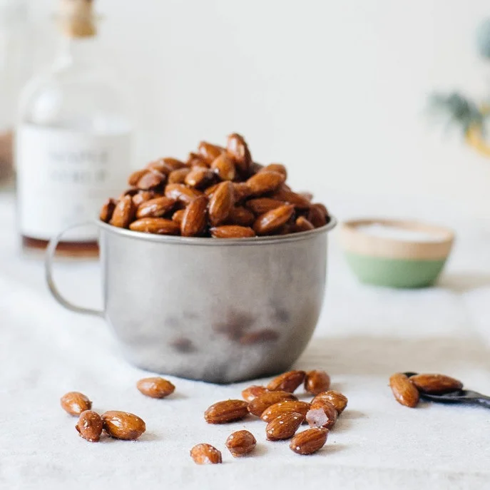 maple almonds w/ flaky sea salt