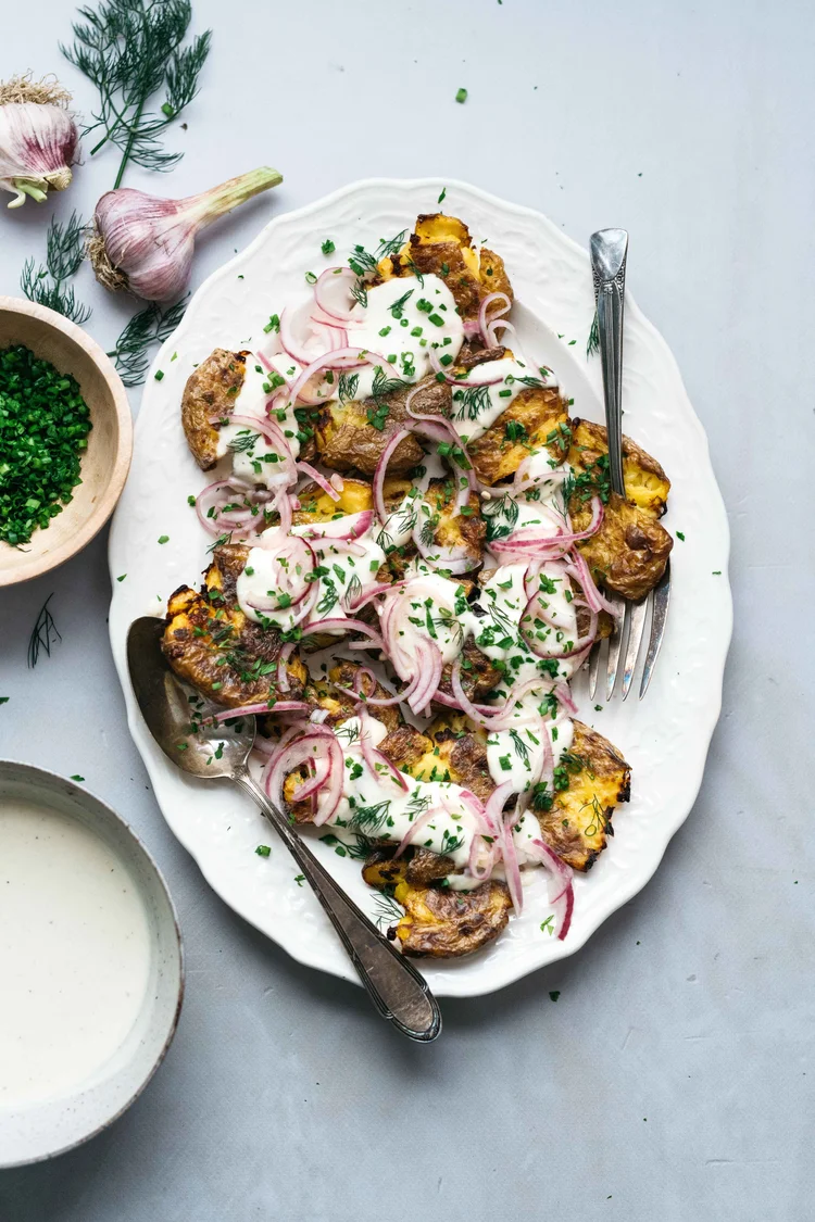 CRISPY SMASHED POTATO SALAD W/ GARLICKY YOGURT VINAIGRETTE & PICKLED RED ONIONS | dolly and oatmeal