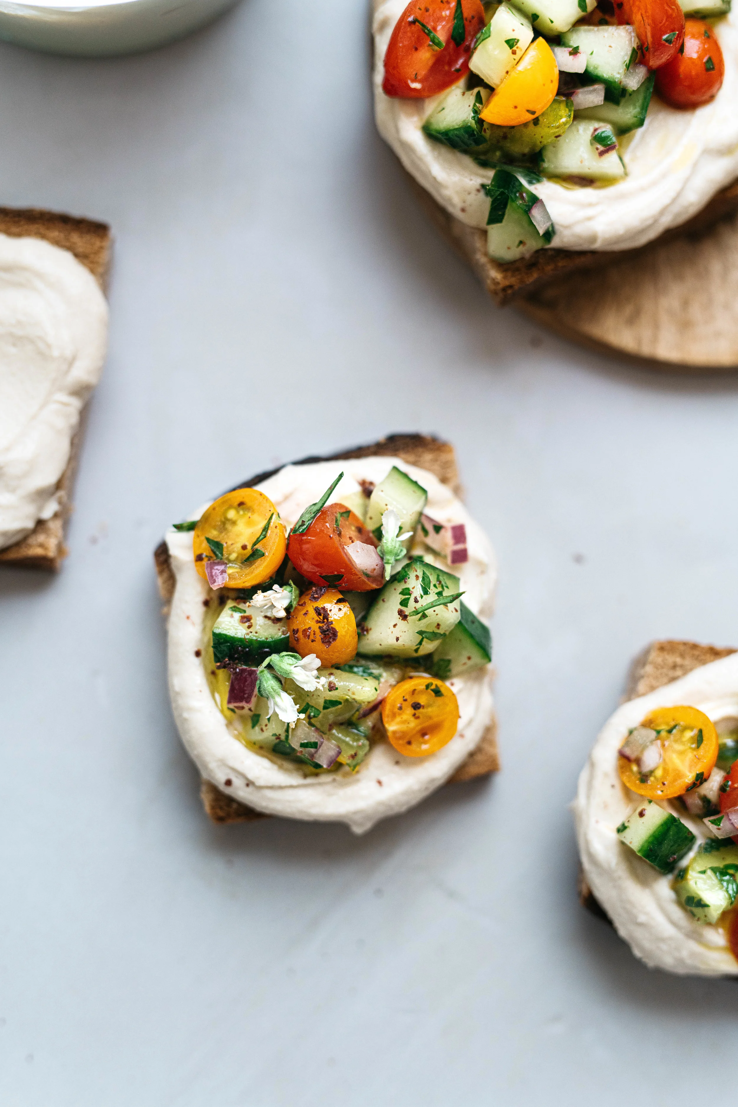 YOGURT-TAHINI & ISRAELI SALAD TOAST | dolly and oatmeal