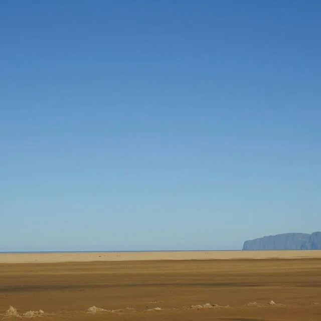 Reminiscing.....
.
.
.
#tbt #throwbackthursday #rau&eth;asandur #westfj&ouml;rds #icelandsummer #roomtoroam #blueandred #somuchsky #takemeback