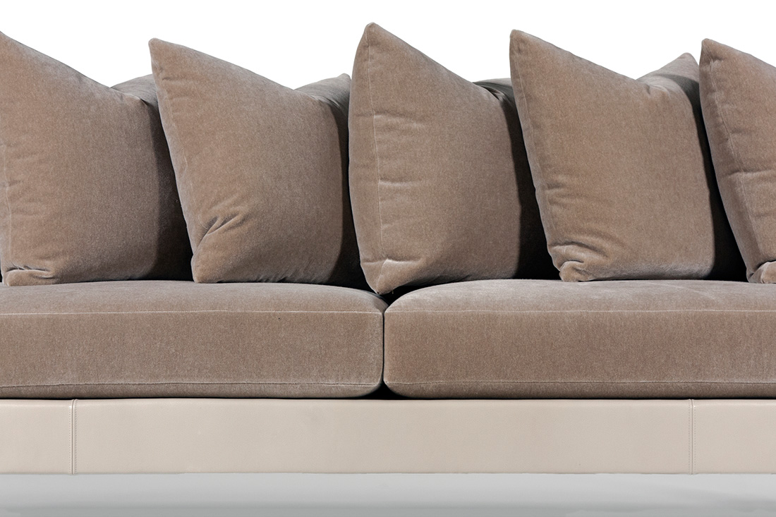 ELLIOT-EAKIN-Furniture_Adeline-Sofa_Detail-Middle.jpg