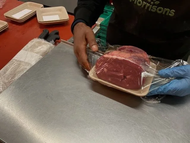  CUT… 