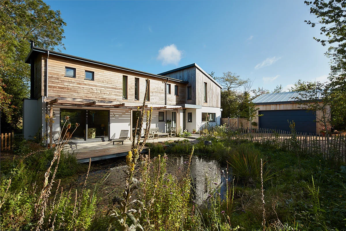 HarefieldExt_02__1200px_web.jpg