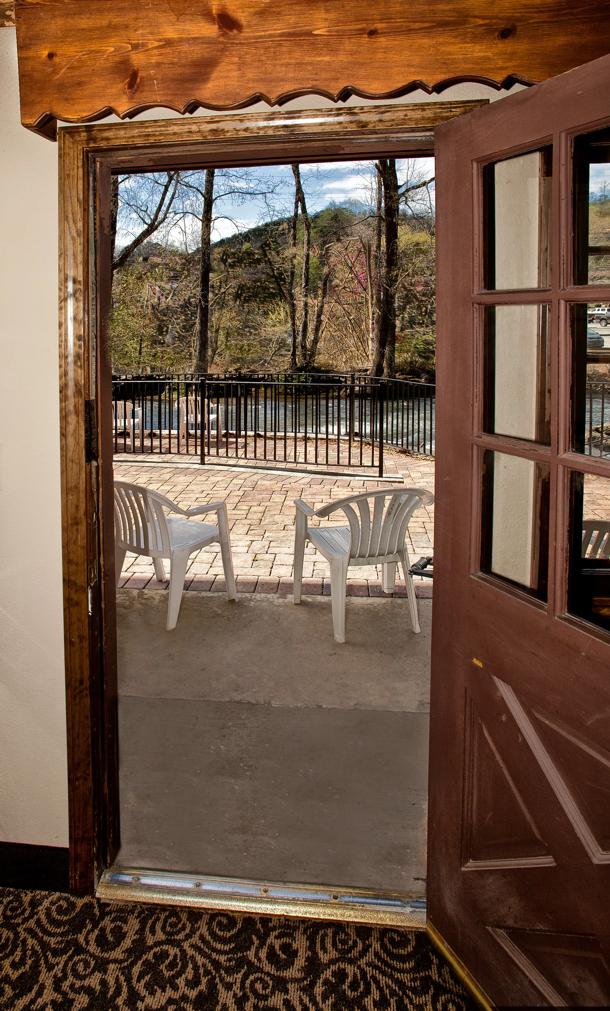 123-PatioView.jpg