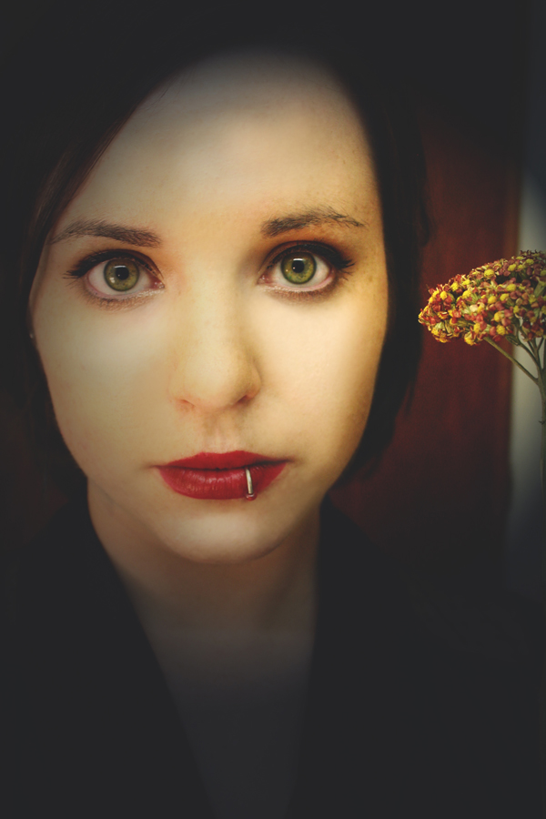laura+face+red+lipstickweb.jpg