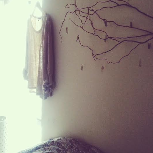 Simple adornment for the body and spirit
