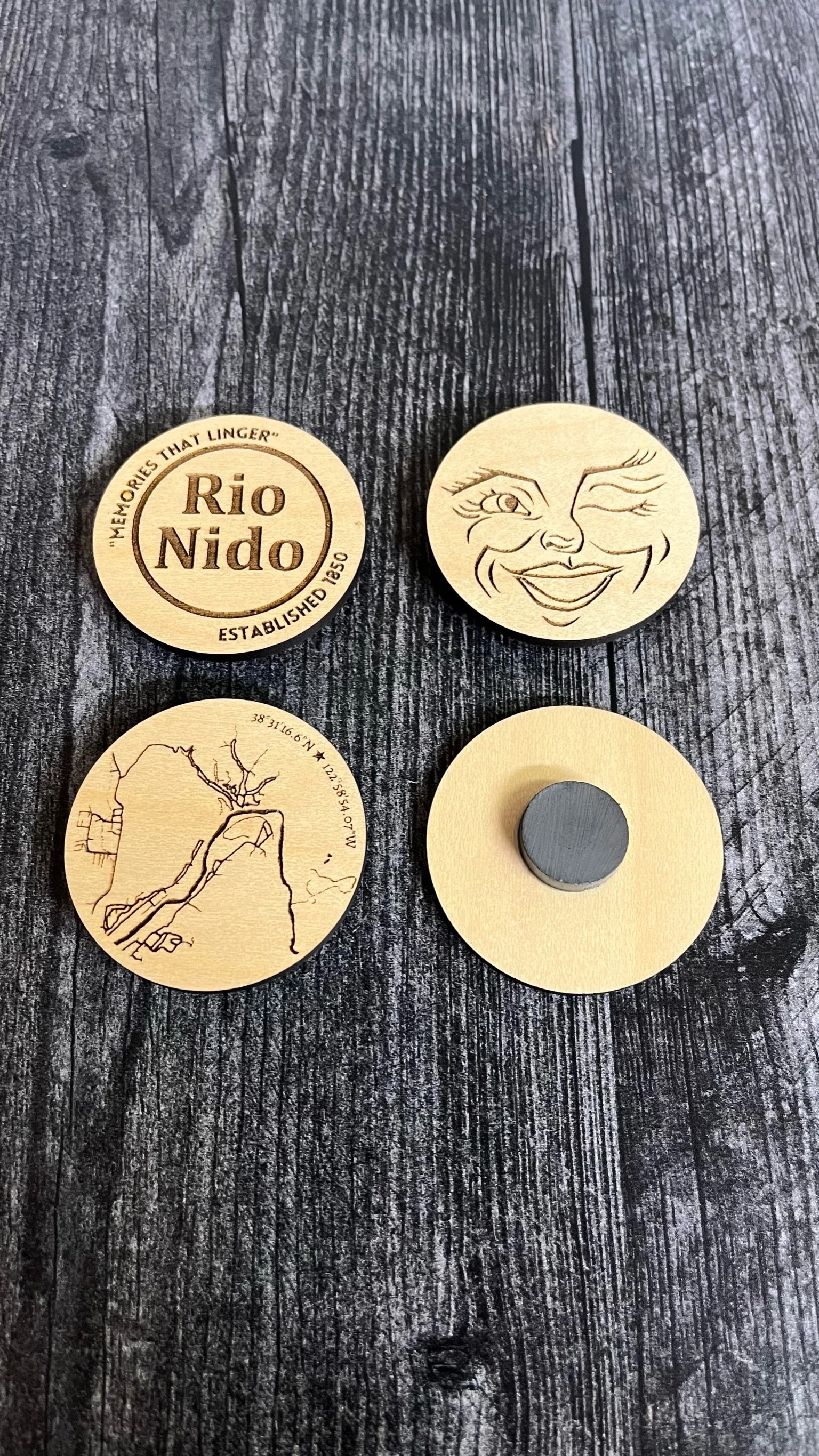 Rio Nido Magnets