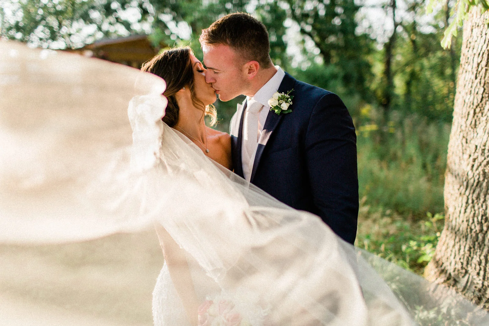 Laura & Tom | Canada Lodge & Lake