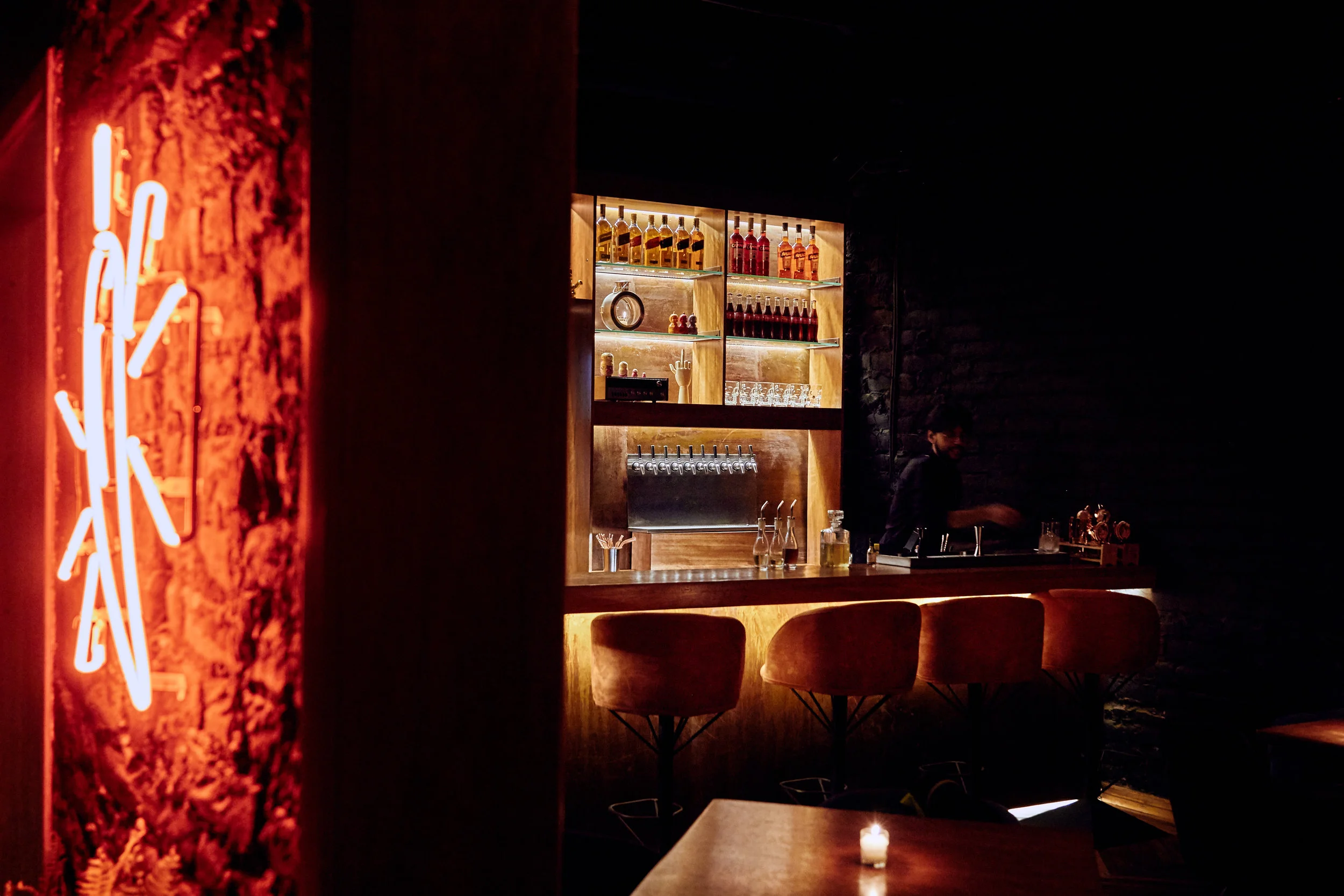 bar 6.jpg