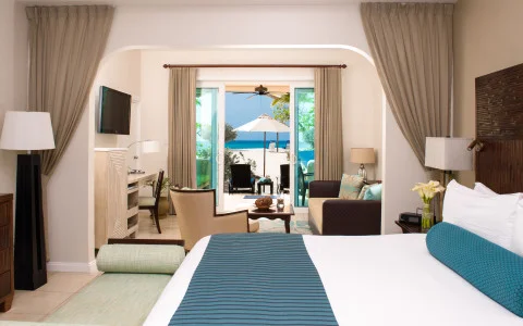 seagrape-suite---new-look-5c8a8dd685341-480x300.jpg