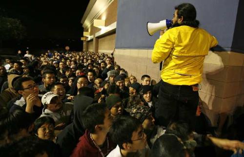 Line outside of Best Buy in 2011.