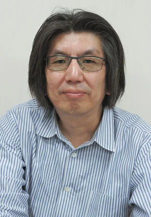 中島 英樹 1961年埼玉生まれ。1995年、中島デザイン設立。 主に、坂本龍一の一連のジャケットデザイン、エディトリアル・書籍デザイン、シュウ ウエムラのパッケージデザイン、広告等で活躍。ニューヨークADC賞、東京ADC賞、東京TDCグランプリ等受賞多数。 世界各国で、個展、グループ展を行い、作品は、各国の美術館、博物館、ギャラリーにコレクションされている。 http://www.nkjm-d.com/