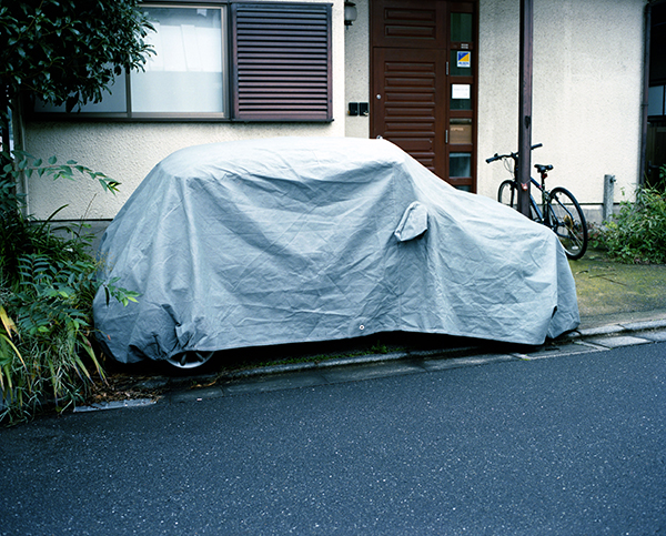 COVERED AUTOMOBILE #5 ©Takashi Homma All Rights Reserved