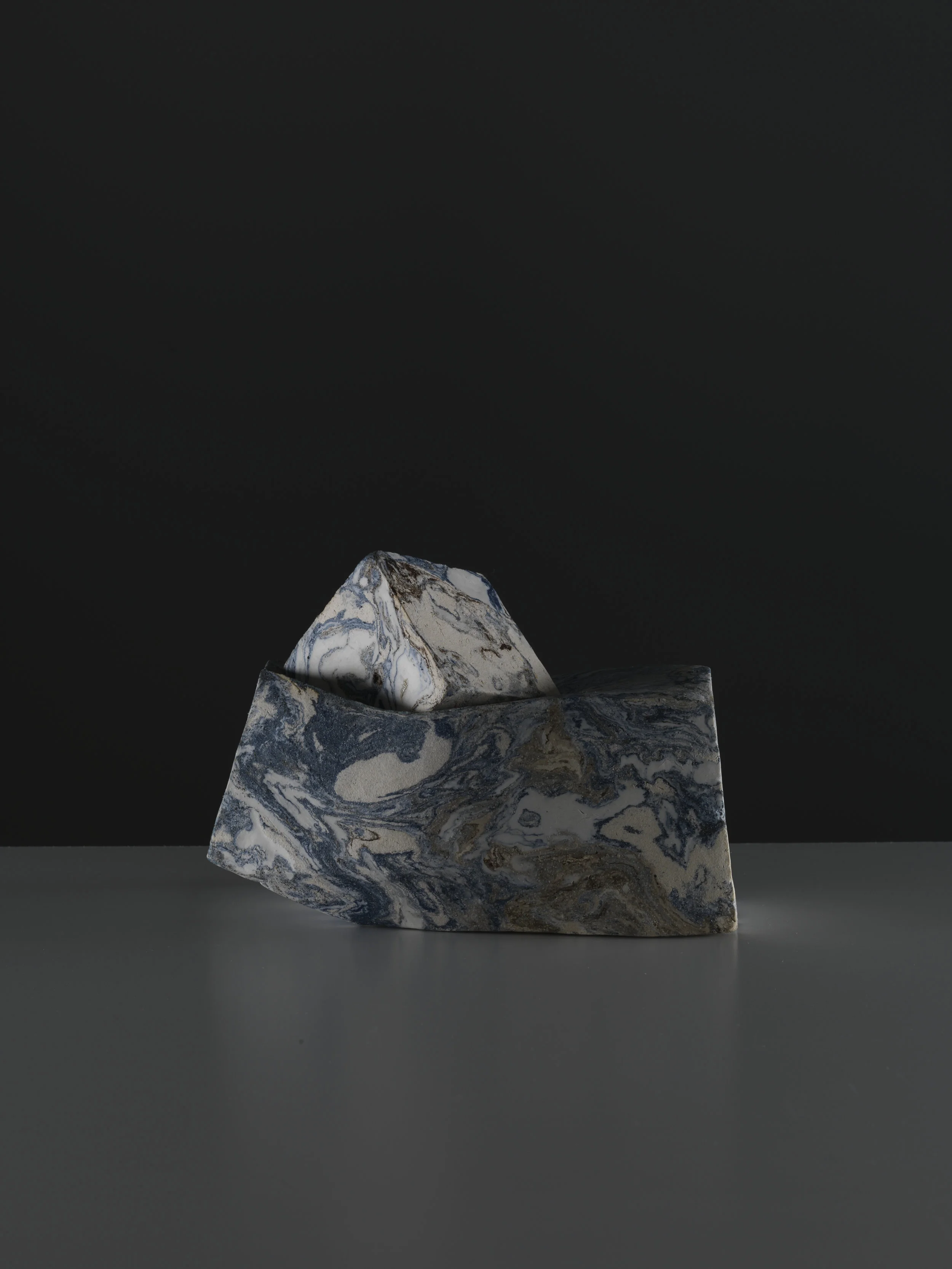 Name; Tectonic Plates Photographer; Michael Harvey Material; Porcelaine / stoneware and different minerals. © Fernando Casasempere