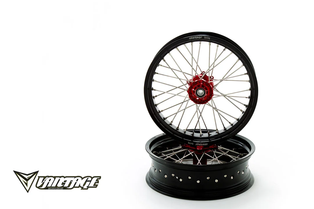 Vantage Wheels-2.jpg