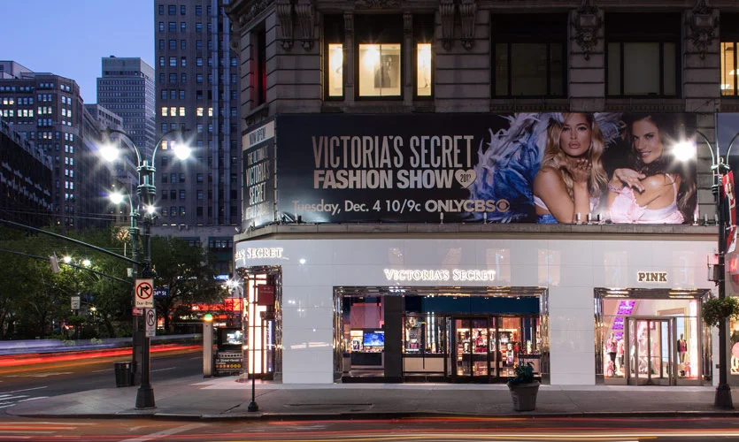 press-event-nyc-2012-vs-herald-square-remodel-exterior-victorias-secret.jpg