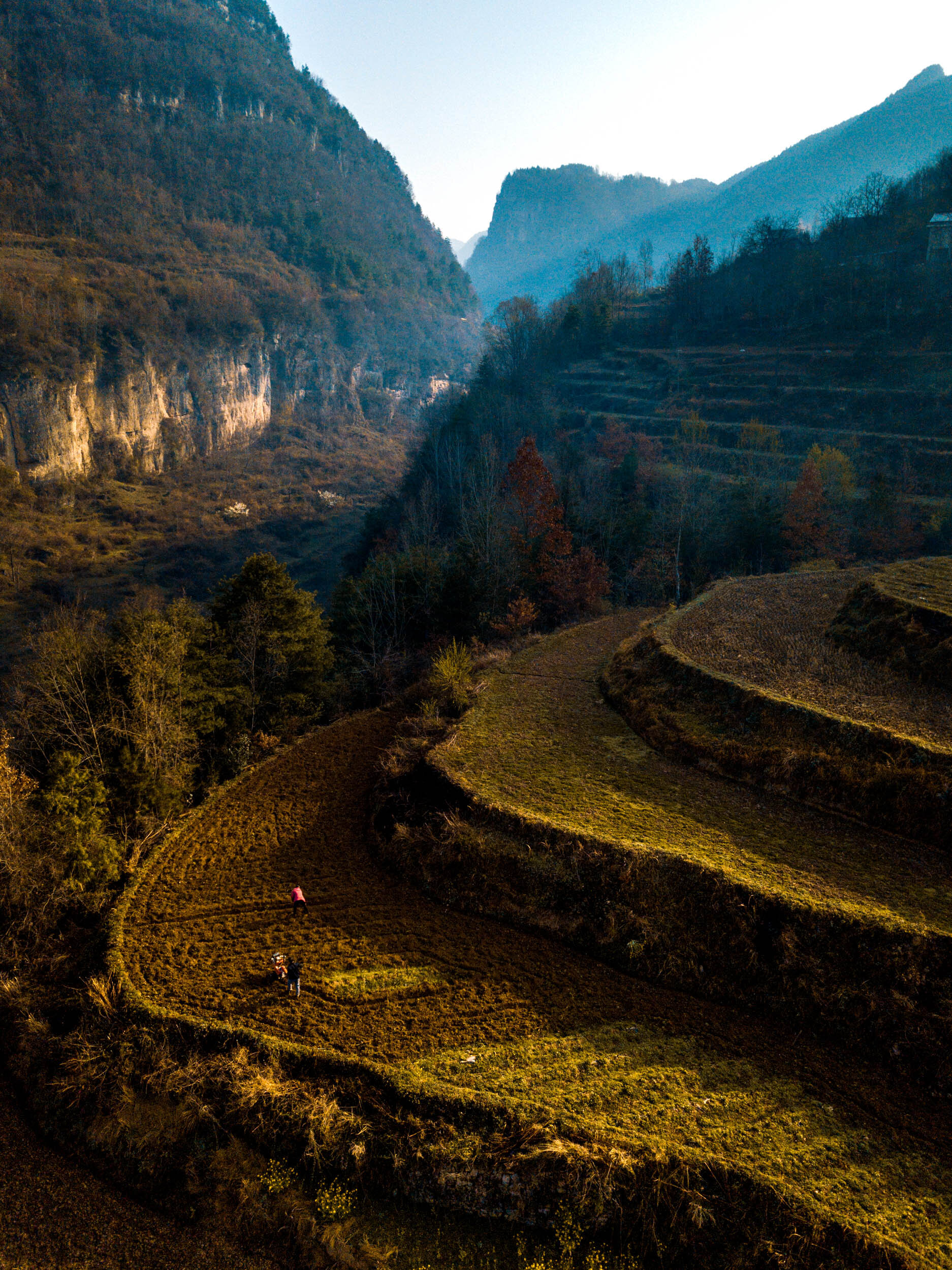 national-geographic-photographer-ben-horton-extreme-china-sinkhole-7.jpg