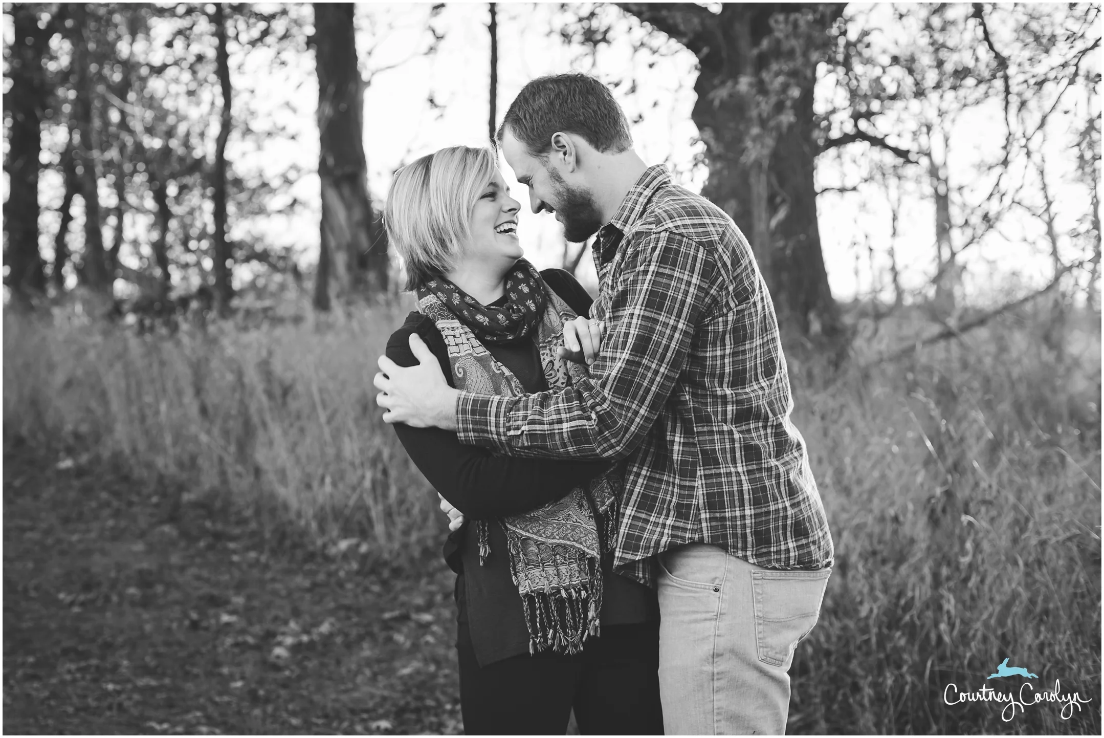 romantic-fall-engagement-in-the-country-davisburg-mi-photos_0024.jpg